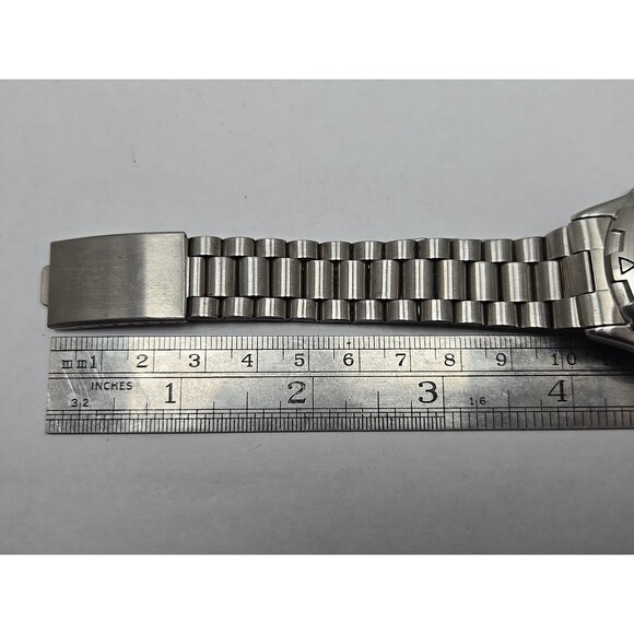 NFL Raiders Working Mens Watch By Game Time Silver Tone NEW BATTERY Working - Picture 10 of 11